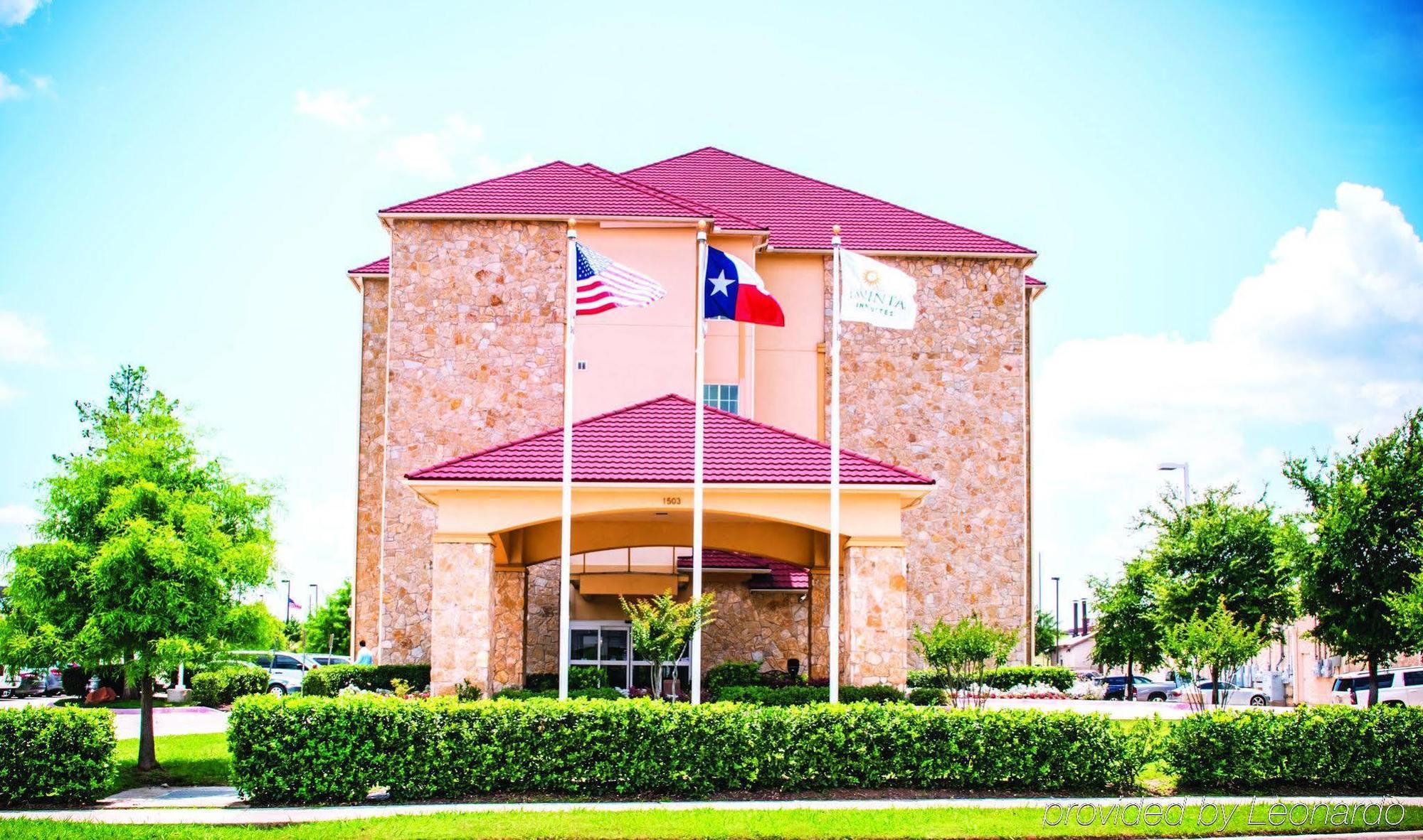 La Quinta By Wyndham Mansfield Tx Hotel Exterior photo